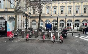 Alla Scalinata del Teatro Rossetti confort suites parcheggio